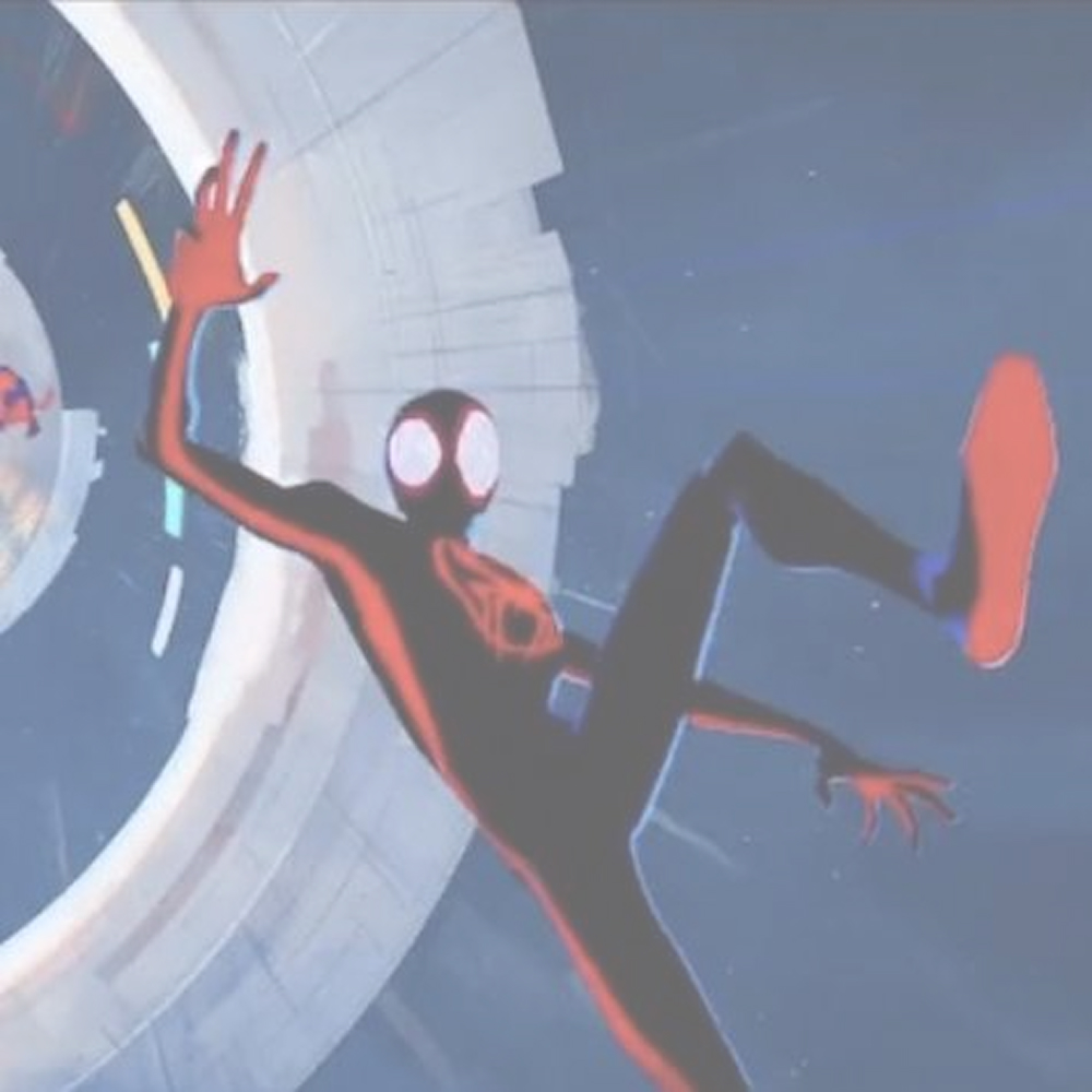 evento Spider-verse Acrobático por el Día del Shopping